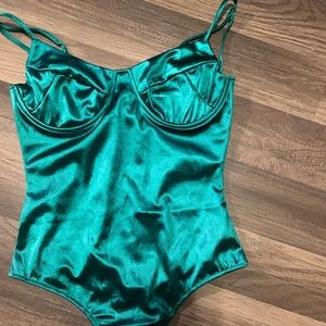 Pretty little thing - size small. Satin body suit